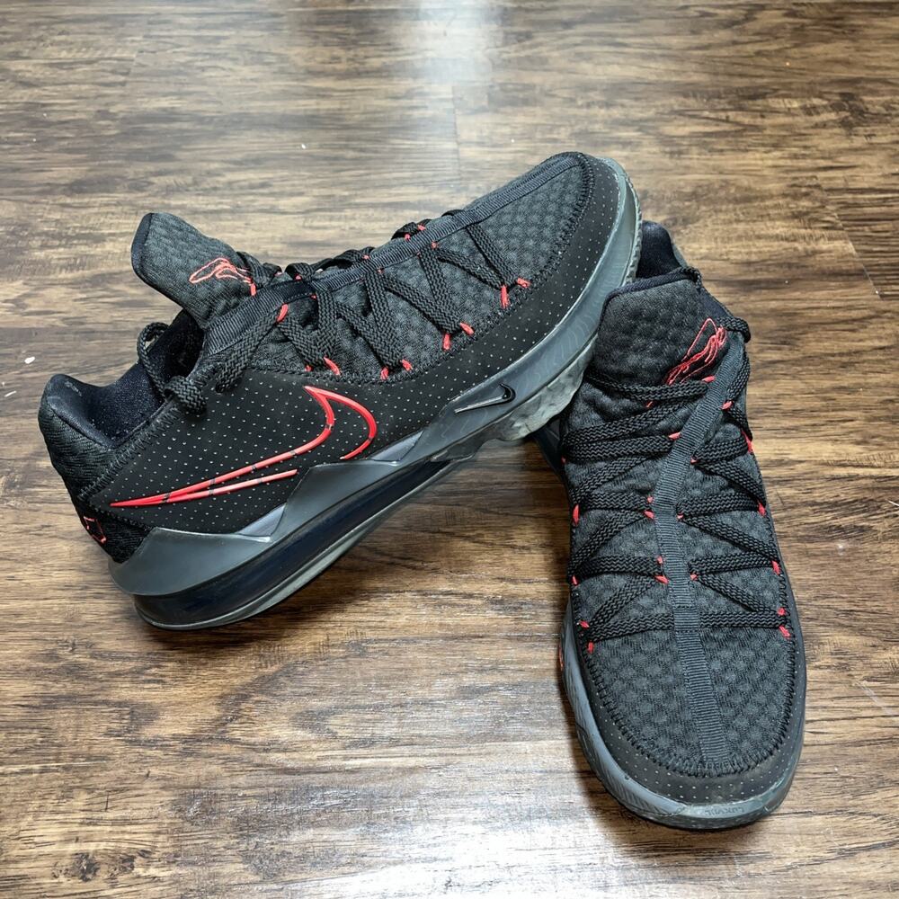Nike Lebron 17 Low Black/University Red BRED Men’s Shoe Size 11.5 Pre-Owned